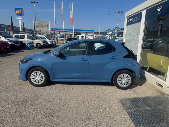 TOYOTA Yaris 1.0 active