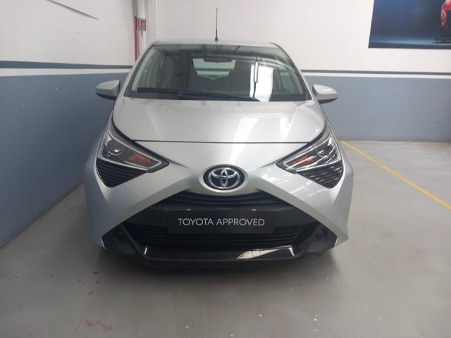 TOYOTA Aygo 5p 1.0 x-play m-mt 72cv
