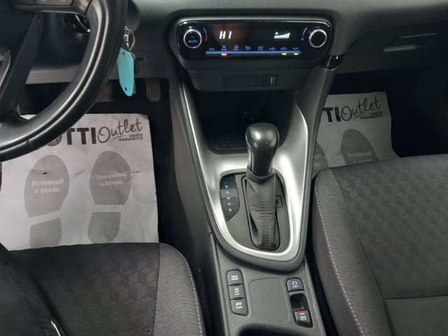 TOYOTA Yaris 1.5h trend