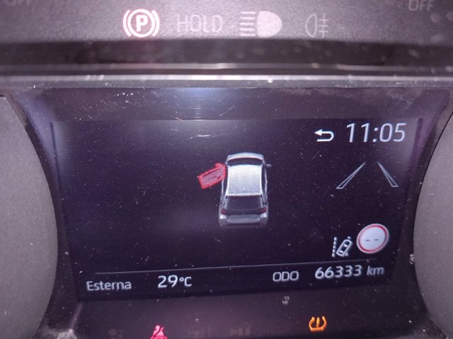 TOYOTA Yaris 1.5h trend