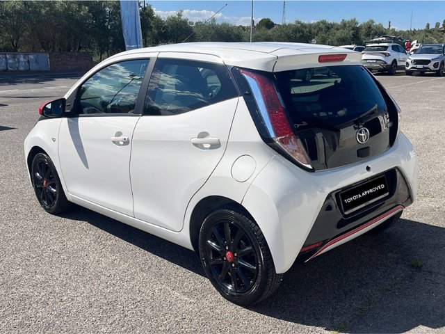 TOYOTA Aygo Connect 1.0 VVT-i 72 CV 5 porte x-fun