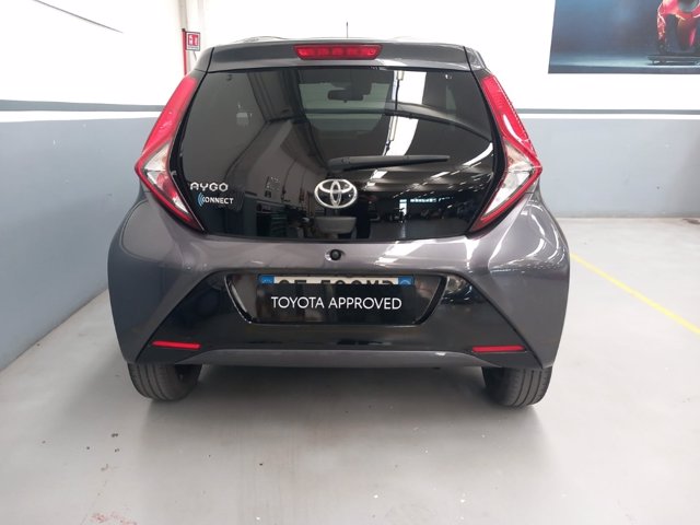 TOYOTA Aygo 5p 1.0 x-play 72cv
