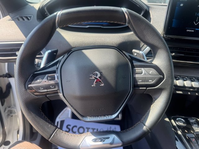 PEUGEOT 3008 BlueHDi 130 S&S EAT8 GT