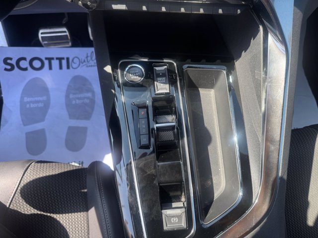 PEUGEOT 3008 BlueHDi 130 S&S EAT8 GT