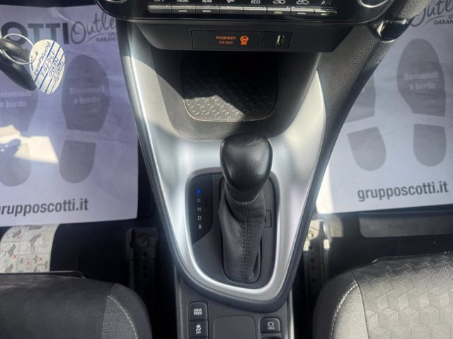 TOYOTA Yaris 1.5 Hybrid 5 porte Trend