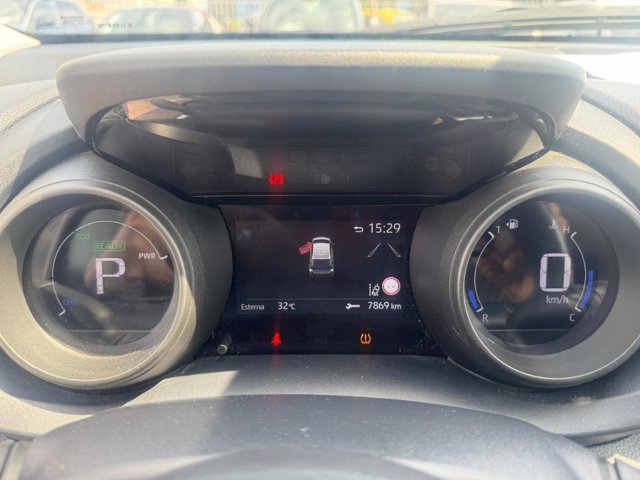 TOYOTA Yaris 1.5 Hybrid 5 porte Trend