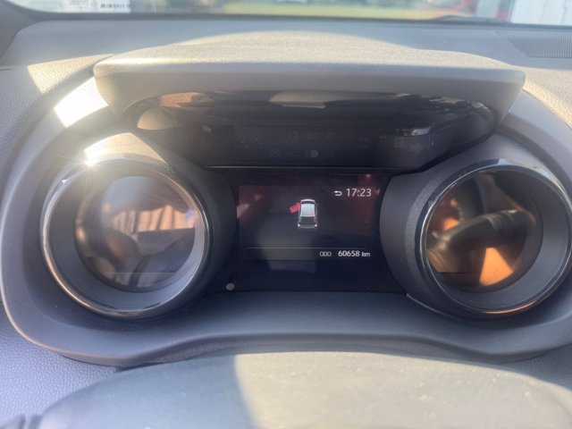 TOYOTA Yaris 1.5h lounge