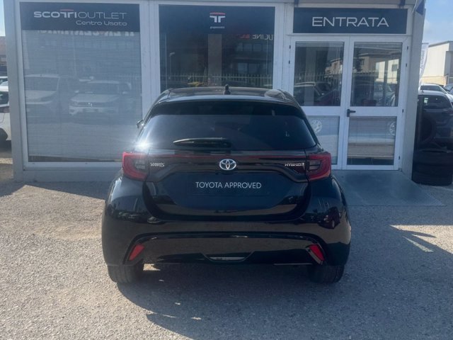 TOYOTA Yaris 1.5h lounge