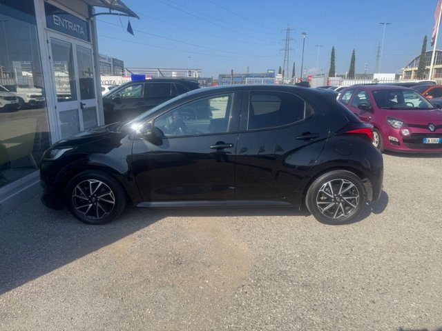 TOYOTA Yaris 1.5h lounge