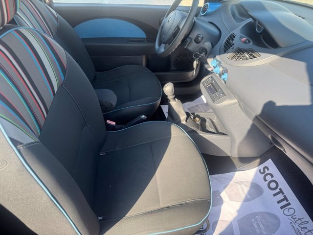 RENAULT Twingo 1.2 live 75cv