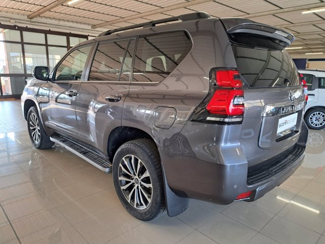 TOYOTA Land Cruiser 2.8 D4-D A/T 5 porte Executive