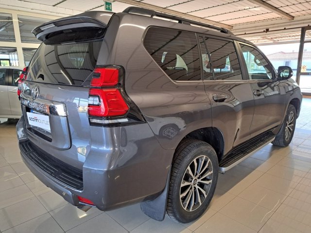 TOYOTA Land Cruiser 2.8 D4-D A/T 5 porte Executive