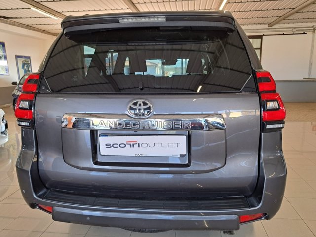 TOYOTA Land Cruiser 2.8 D4-D A/T 5 porte Executive
