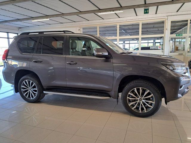 TOYOTA Land Cruiser 2.8 D4-D A/T 5 porte Executive