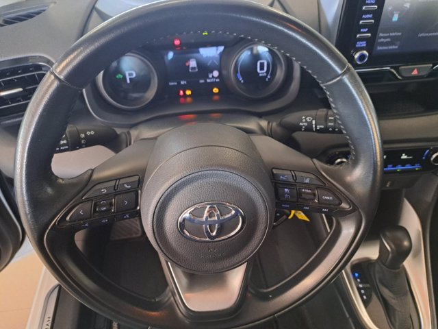 TOYOTA Yaris 1.5h trend
