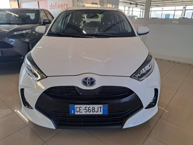TOYOTA Yaris 1.5h trend