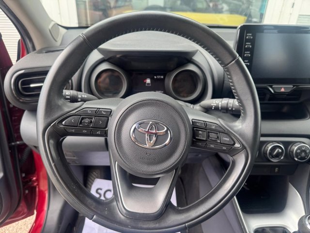 TOYOTA Yaris 1.0 dynamic