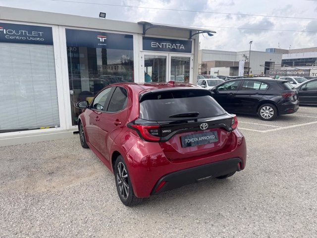 TOYOTA Yaris 1.0 dynamic