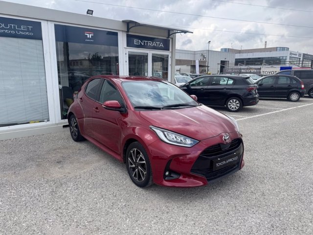 TOYOTA Yaris 1.0 dynamic