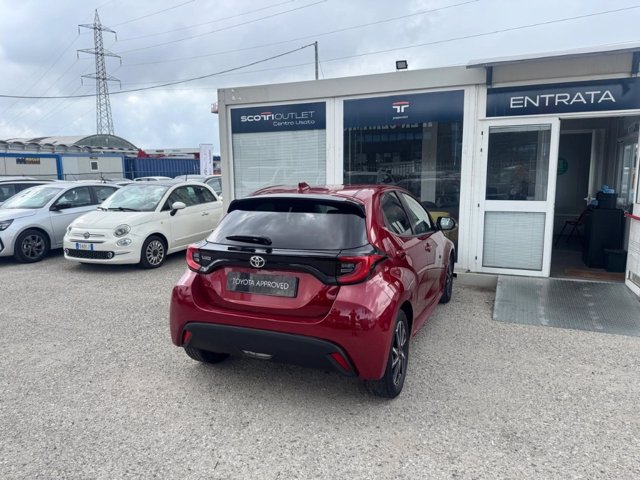 TOYOTA Yaris 1.0 dynamic