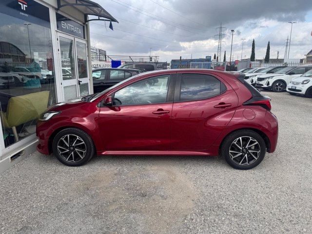 TOYOTA Yaris 1.0 dynamic