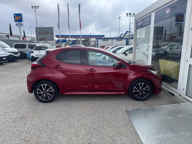 TOYOTA Yaris 1.0 dynamic
