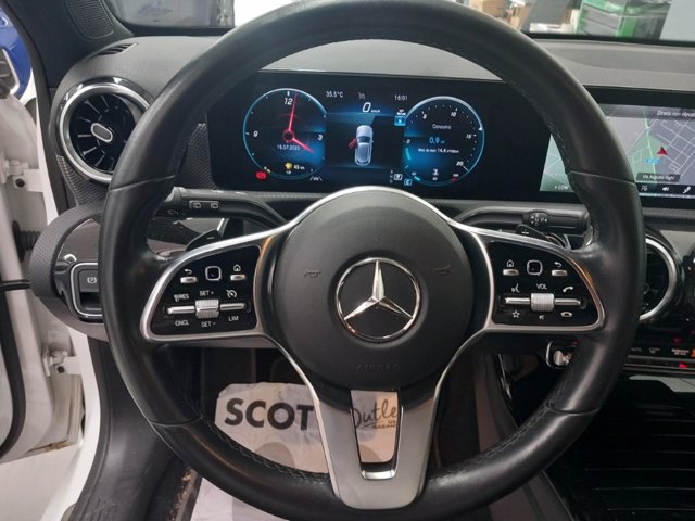 MERCEDES A 180 d sport auto