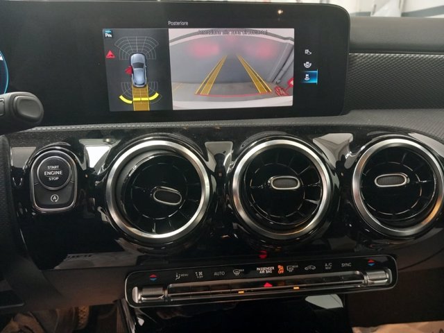 MERCEDES A 180 d sport auto