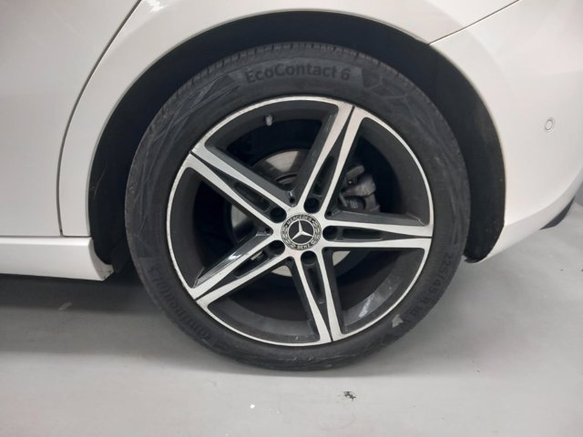 MERCEDES A 180 d sport auto