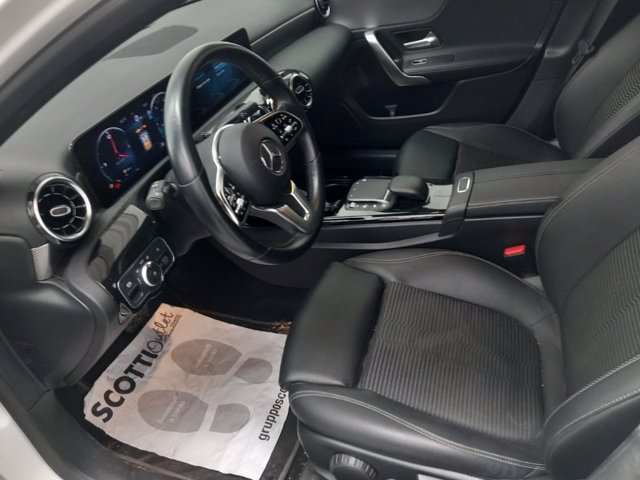 MERCEDES A 180 d sport auto