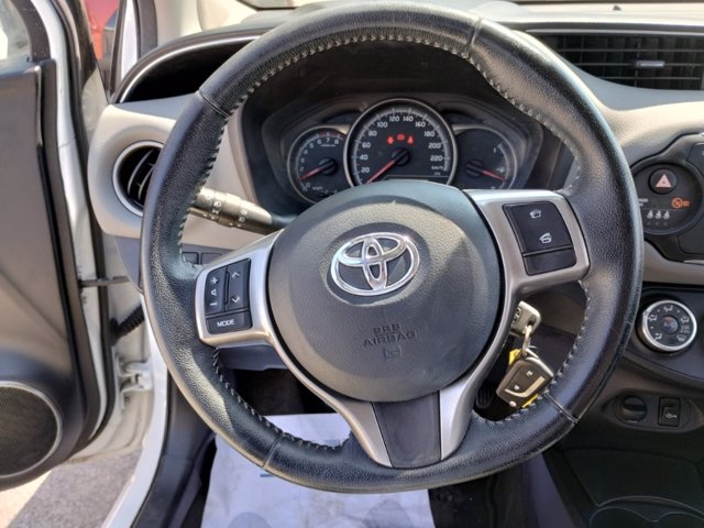 TOYOTA Yaris 5p 1.0 active