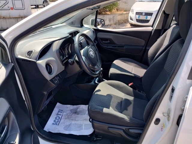 TOYOTA Yaris 5p 1.0 active