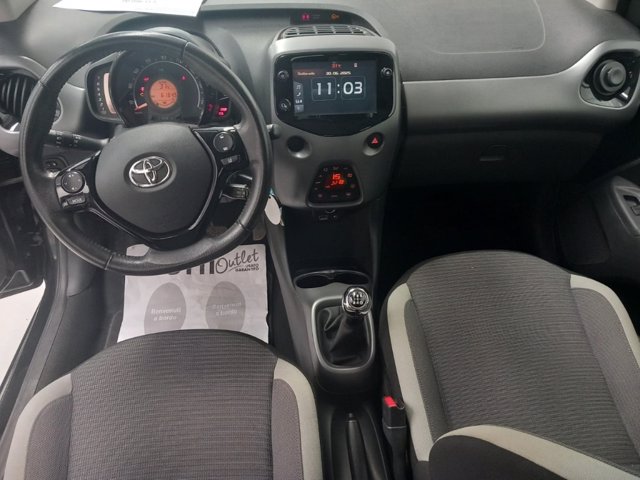 TOYOTA Aygo 5p 1.0 x-play 72cv