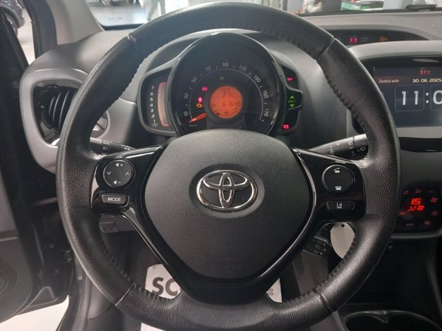 TOYOTA Aygo 5p 1.0 x-play 72cv