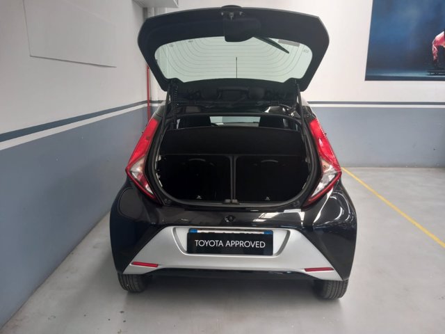 TOYOTA Aygo 5p 1.0 x-play 72cv