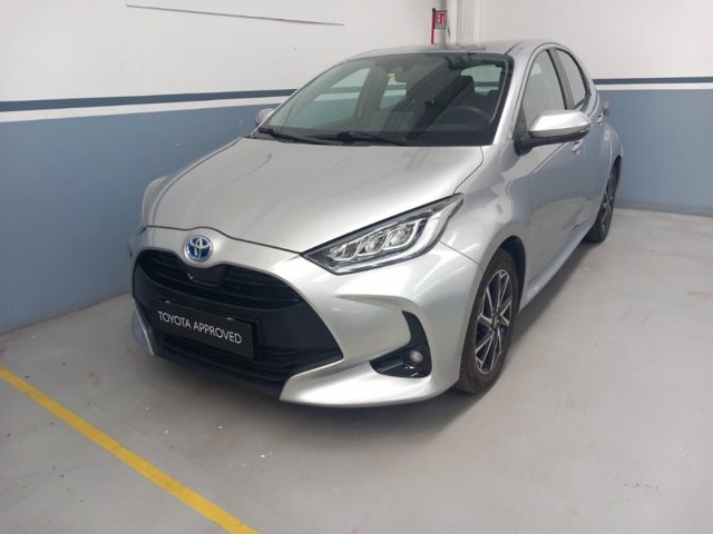 TOYOTA Yaris 1.5h trend