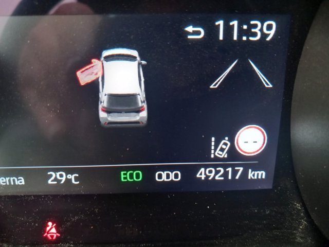 TOYOTA Yaris 1.5h trend