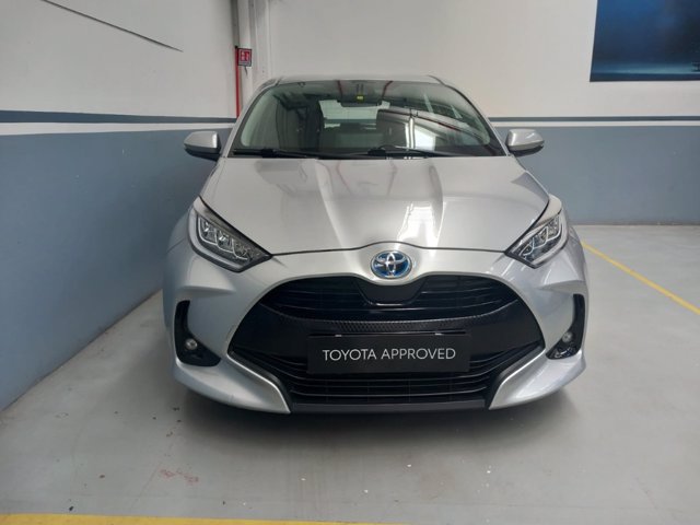 TOYOTA Yaris 1.5h trend