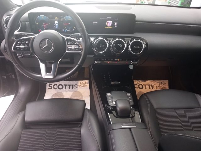 MERCEDES A 180 d sport auto