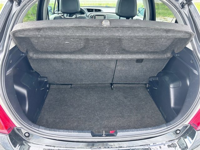 TOYOTA Yaris 5p 1.3 style (s&s) multidrive s (cvt)