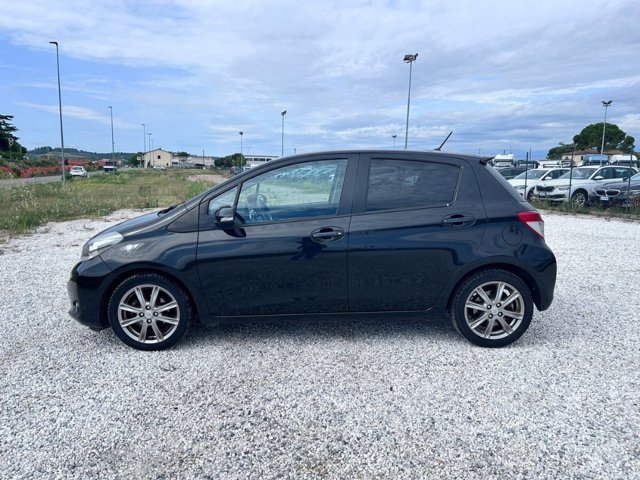 TOYOTA Yaris 5p 1.3 style (s&s) multidrive s (cvt)