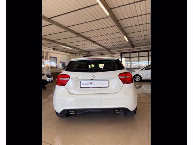MERCEDES A 180 sport e6