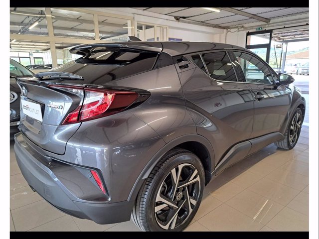 TOYOTA C-HR 1.8 HV Trend