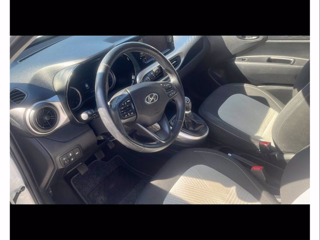 HYUNDAI i10 1.0 MPI Advanced
