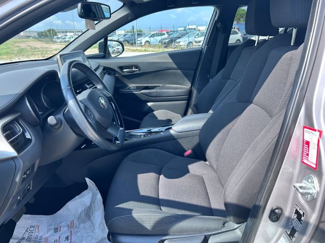 TOYOTA C-hr 1.8h trend 2wd e-cvt