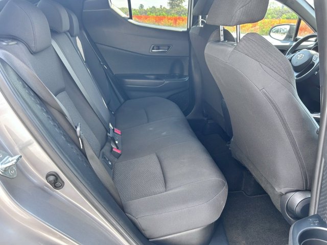TOYOTA C-hr 1.8h trend 2wd e-cvt