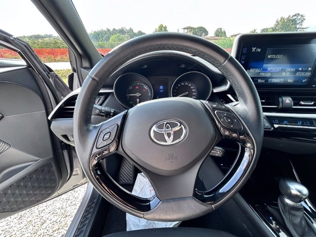 TOYOTA C-hr 1.8h trend 2wd e-cvt