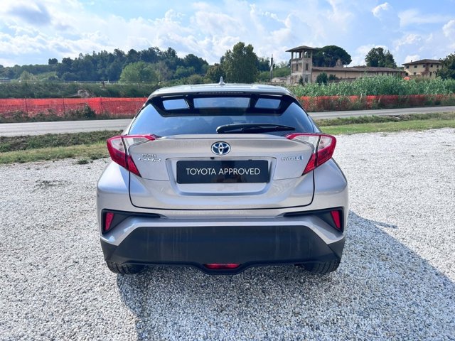 TOYOTA C-hr 1.8h trend 2wd e-cvt