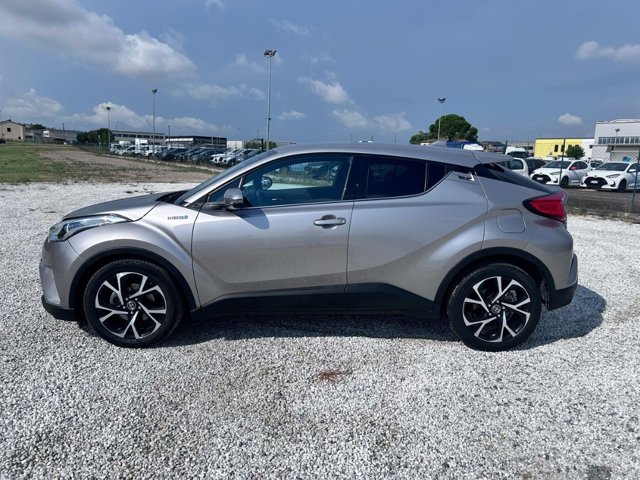 TOYOTA C-hr 1.8h trend 2wd e-cvt