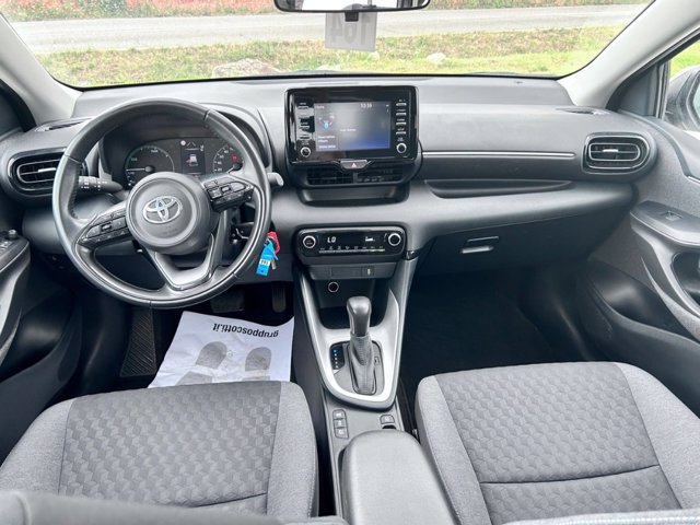 TOYOTA Yaris 1.5 Hybrid 5 porte Active